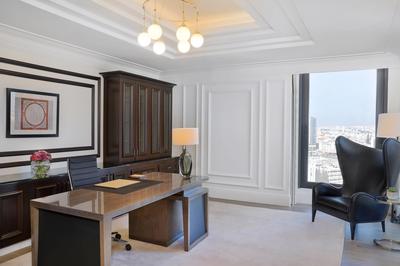 Royal Suite, 1 King, Skyline View, High Floor, Balcony
