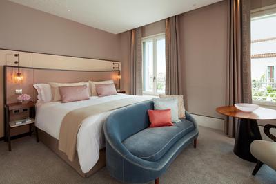 Canal Side View Room