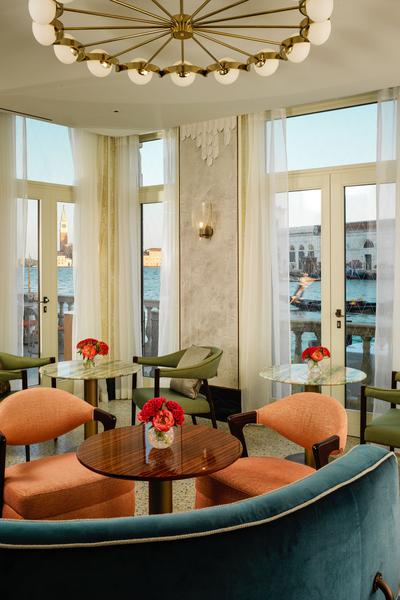 St. Regis Bar - Grand Canal Lounge