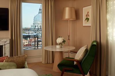 Penthouse Suite