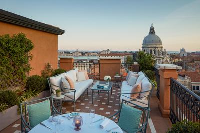Penthouse Suite