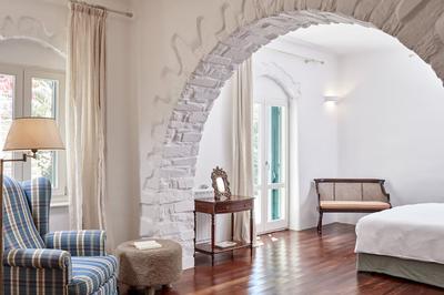 Yria Ktima Luxury Villa