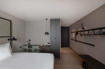 Nomad M