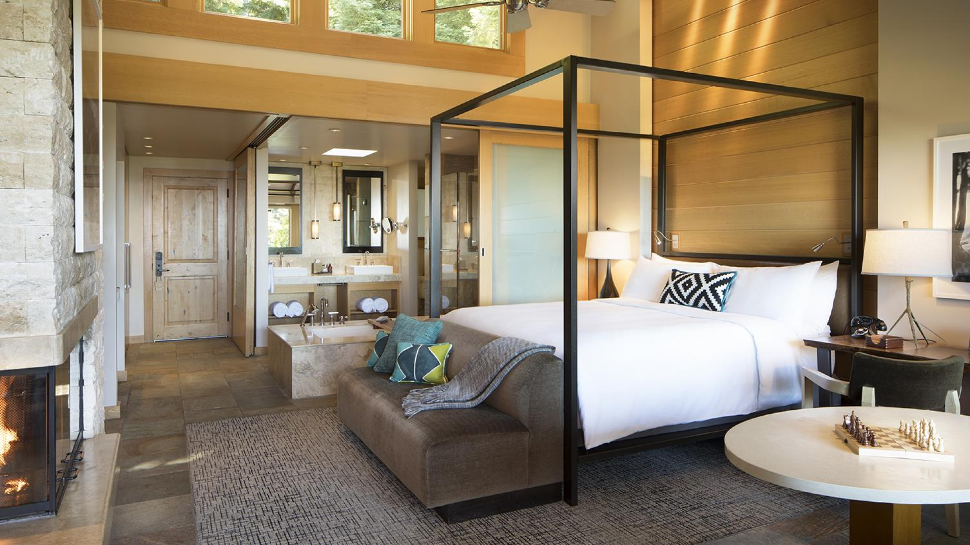 Pacific House Suite