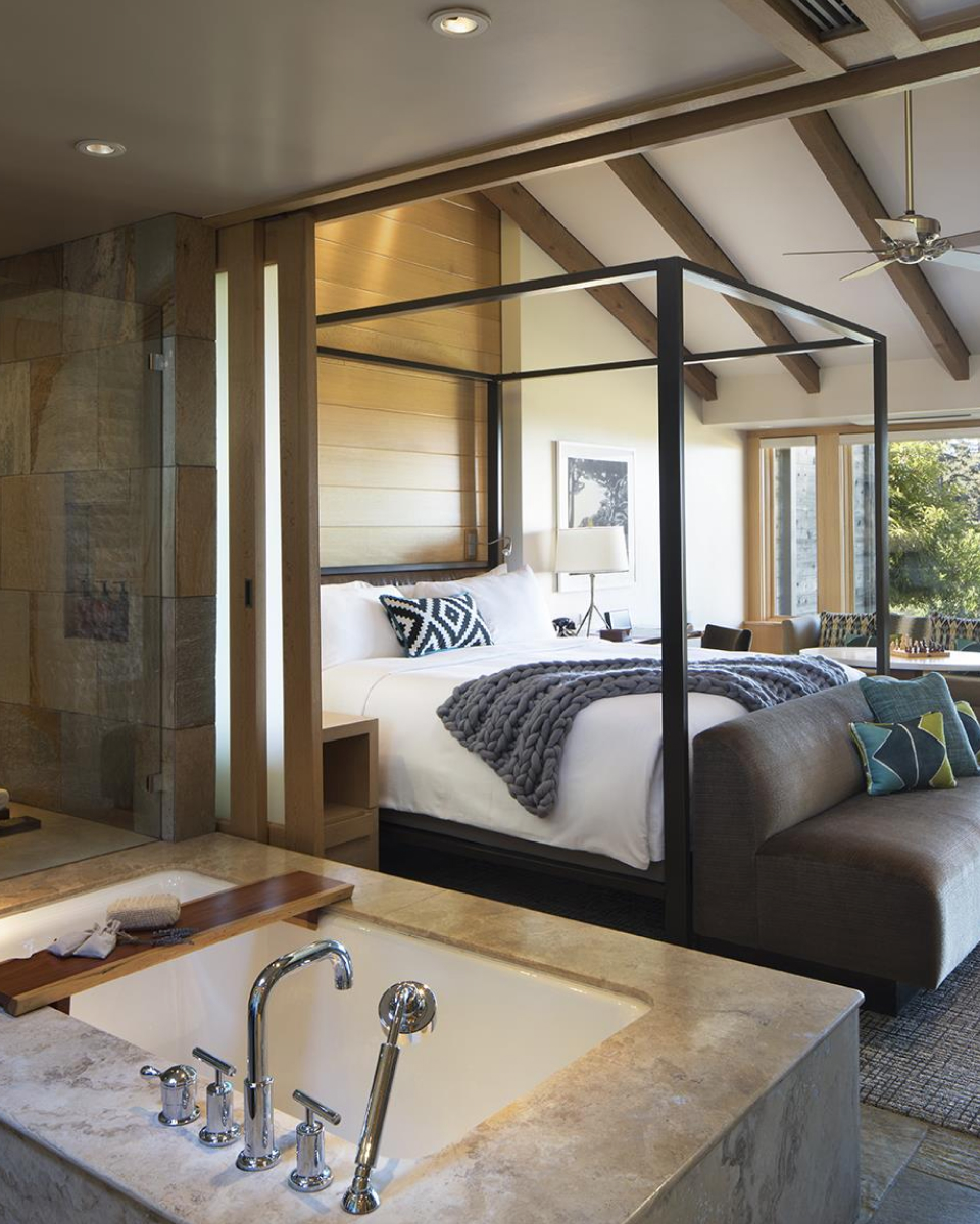 Pacific House Suite