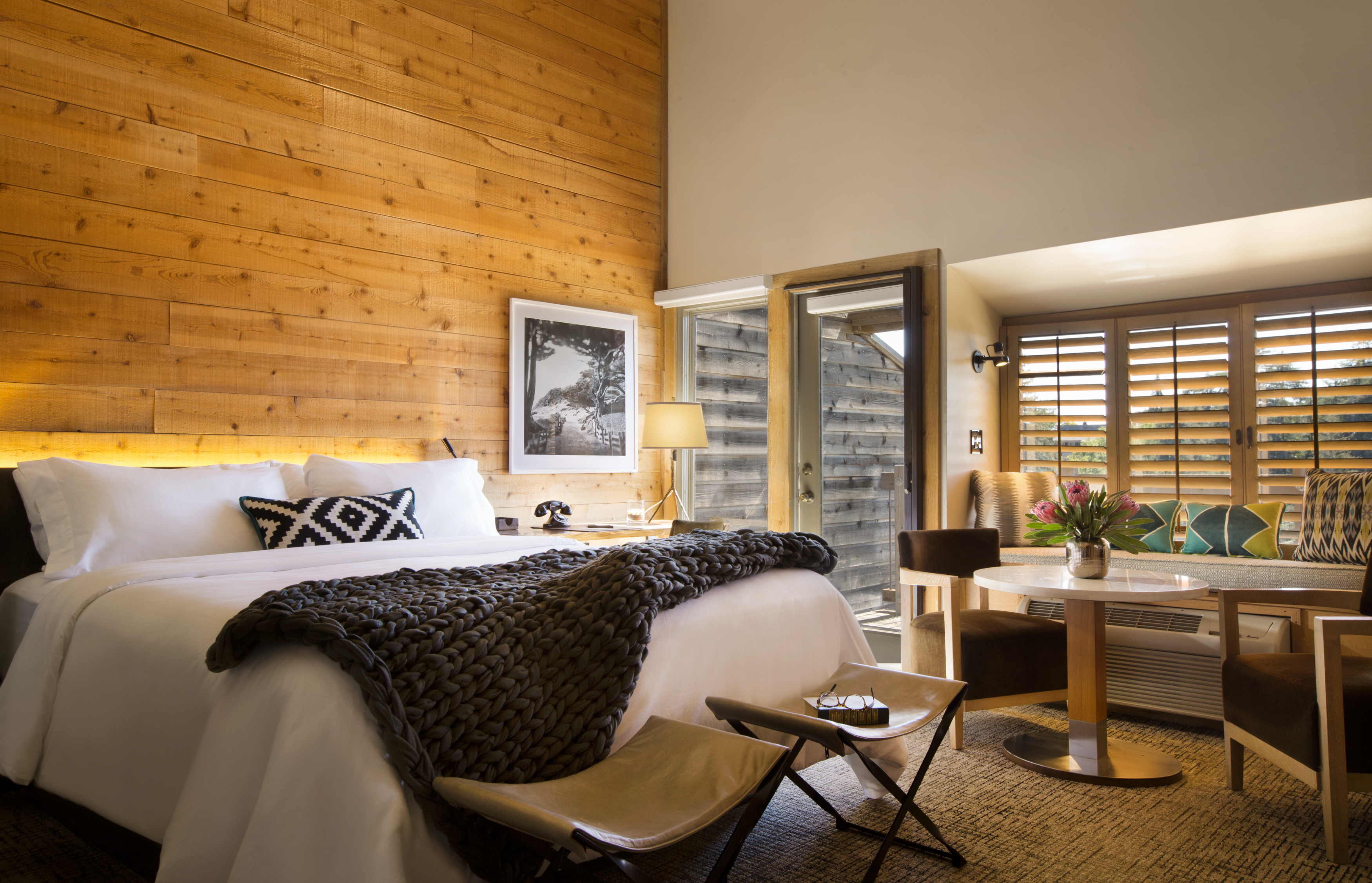 Superior Hot Tub Suite