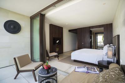 One King Bed Deluxe