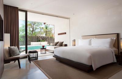 One King Bed Deluxe