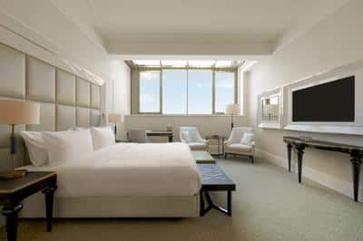 1 King Bed Deluxe