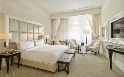 1 King Bed Deluxe