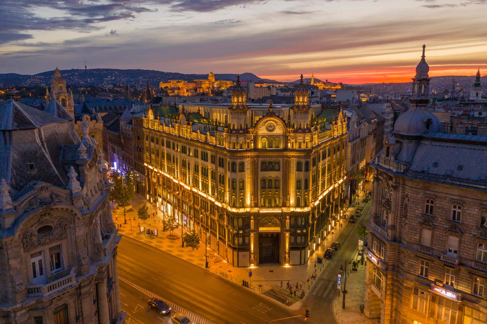 Parisi Udvar Hotel Budapest