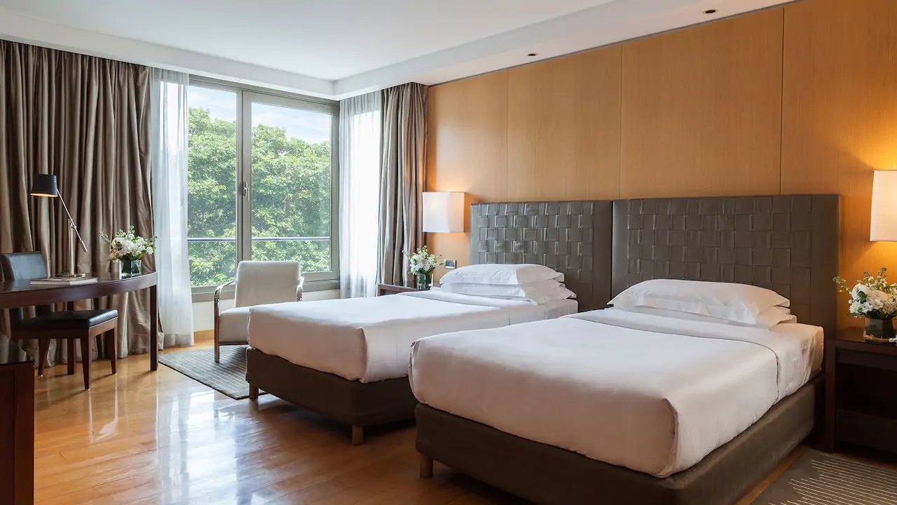 Two Twin Beds Deluxe