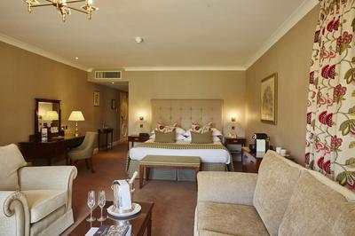 Studio Suites / Fairway Studios