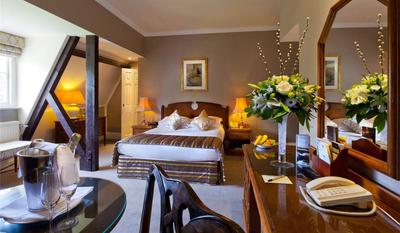 Deluxe Bedrooms