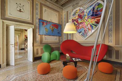 Sitting Area