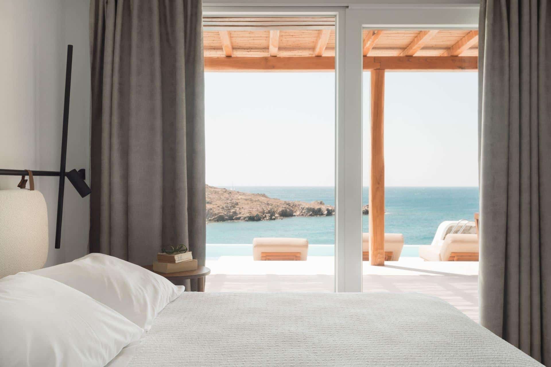 Su Casa Beachfront Infinity Pool - 2 Bedroom Villa