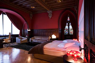 Knight's Suite