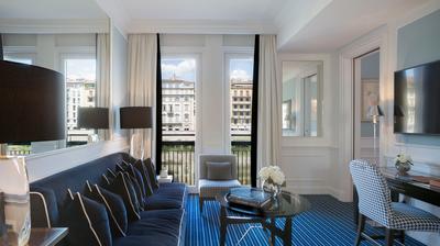 Studio Suite River View