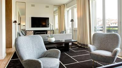 Designer Suite River View