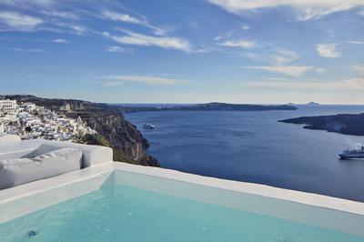 Cosmopolitan Suites image