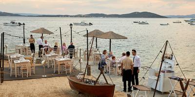 Armyra Restaurant