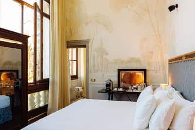Deluxe Room Dome View
