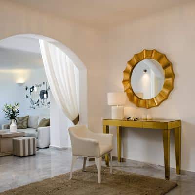 Deluxe Suite - Living Room