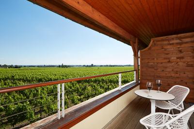 Vineyards House Deluxe Room Terrace