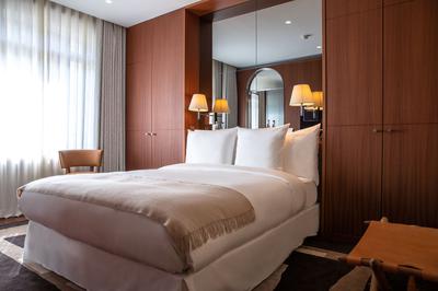 Superior City Room