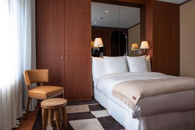 Superior City Room