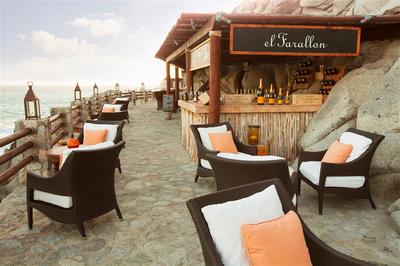 El Farallon Bar