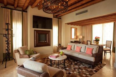 Estrella Suite with Plunge Pool