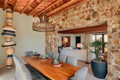 4 Bedroom Pedregal Private Home