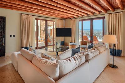 4 Bedroom Pedregal Private Home