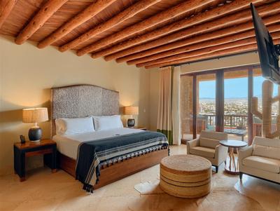 4 Bedroom Pedregal Private Home