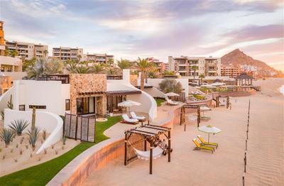 Beachfront Premium Suite