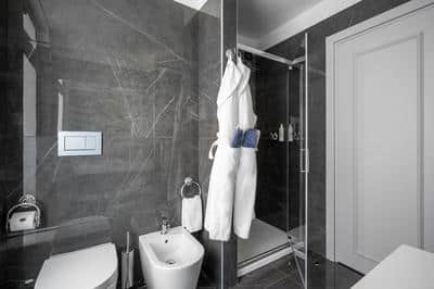 Classic Room- Bathroom