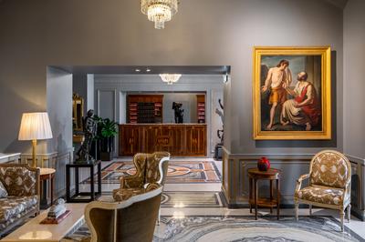 Parker's Lobby