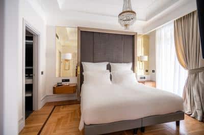 Executive Suite Hill View - Sleeping Room