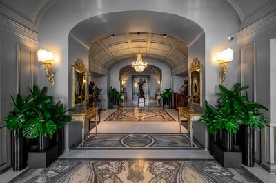 Parker's Lobby