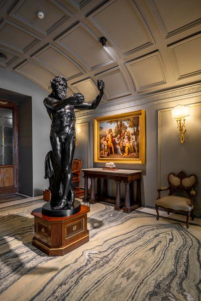 Parker's Lobby