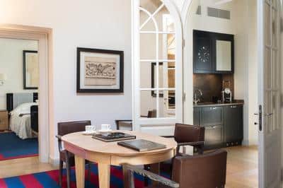 Leonardo Da Vinci Apartment