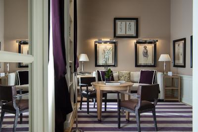Vasari Suite