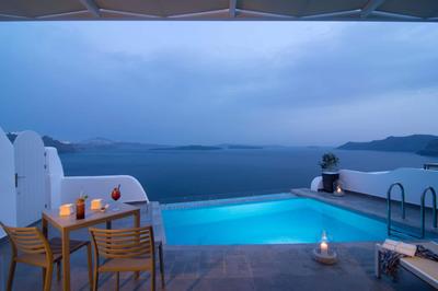 Honeymoon Suite
