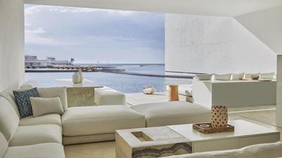 Partial Ocean View One Bedroom Suite