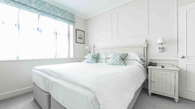 One Bedroom Apartment