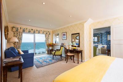 Sea View Suites