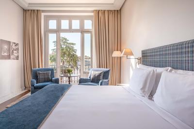 Deluxe Palace View