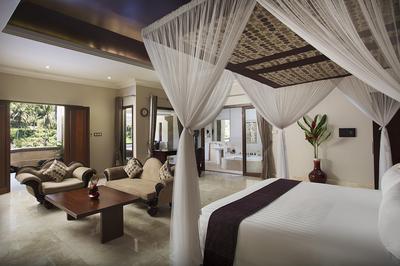 Pool Suite