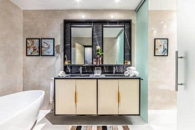 The Glamour Suite